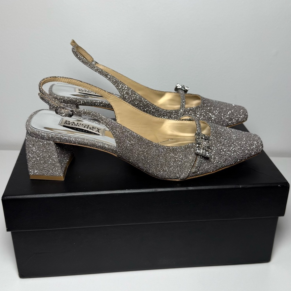 Badgley Mischka NIB Silver Sparkly Buena Embellished Slingback Pumps - Picture 3 of 9